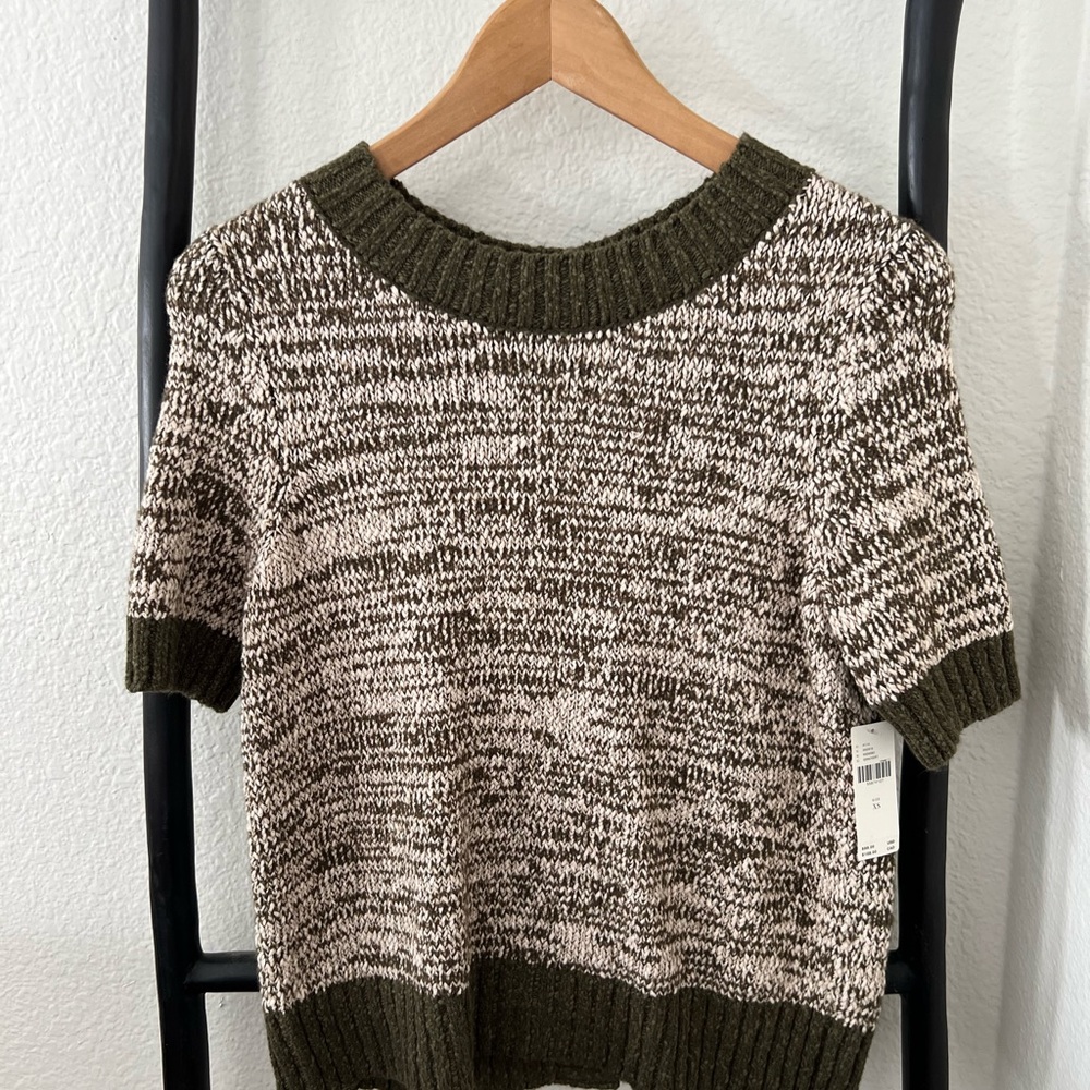 Anthropologie Olive and Cream Short Sleeve Sweater